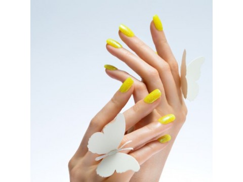 Saugus manikiūras su BIO geliu + ilgalaikis lakavimas, "OLD TOWN SPA" masažo ir grožio klinikoje Vilniuje